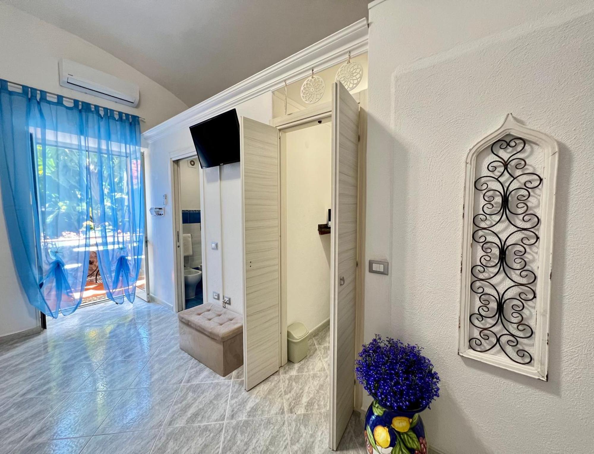 Bed and Breakfast Villino Annamaria Ischia Exterior foto