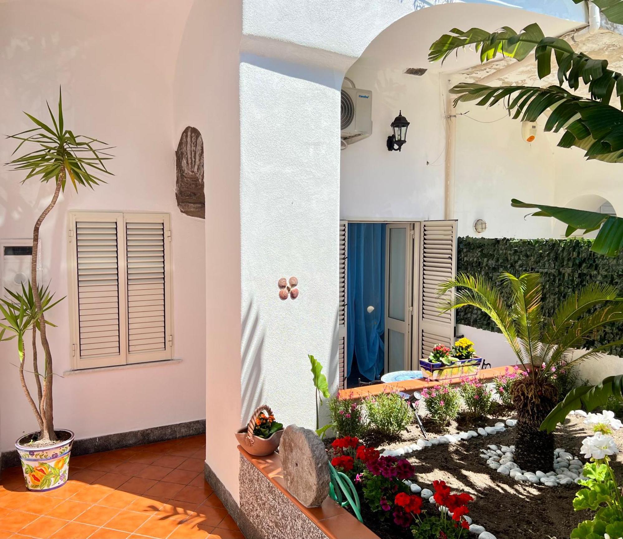 Bed and Breakfast Villino Annamaria Ischia Exterior foto
